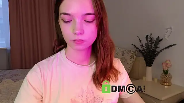 Evi_Brook webcam