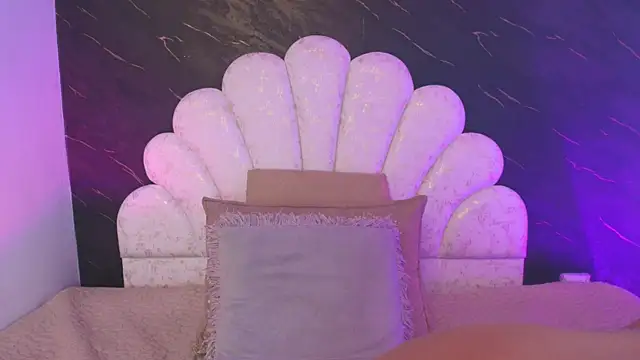 _MiaBrown_ webcam