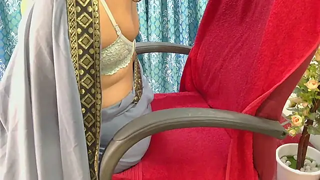 Mallu_Manisha