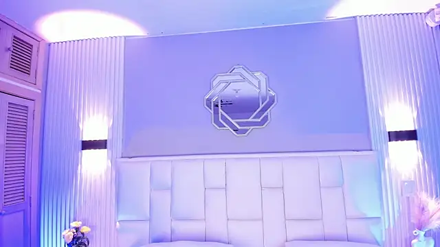 NanaOsaky webcam