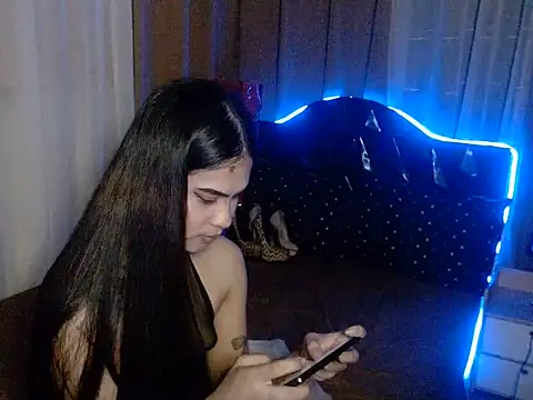 AshantTsiBigCock webcam