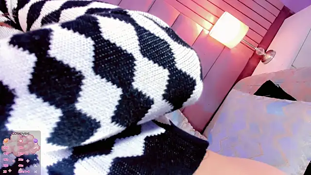 Camille_deluxe webcam