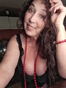GypsyEsmeralda webcam