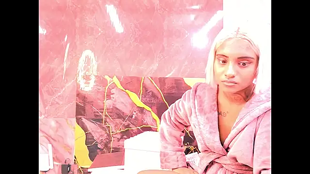 indian_barbie webcam