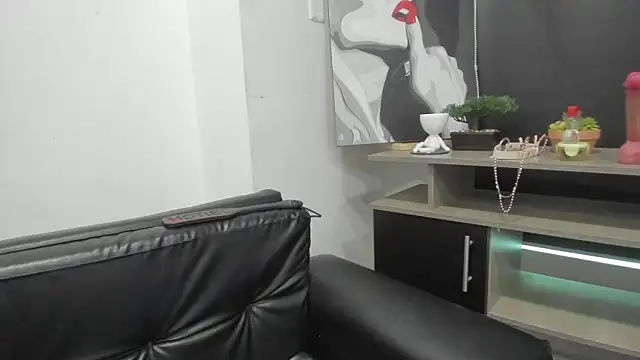 KiaraaBlack webcam