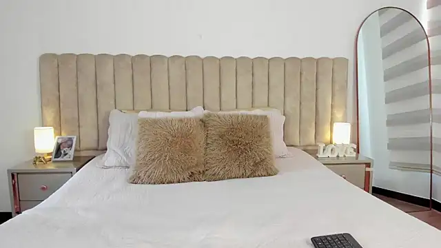 Sophie_Restrepo webcam