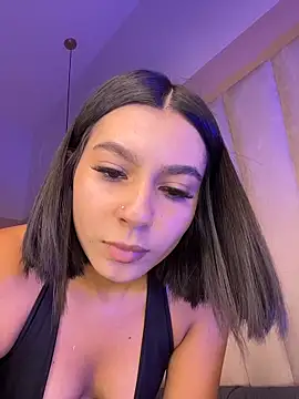 AlyssaRay webcam