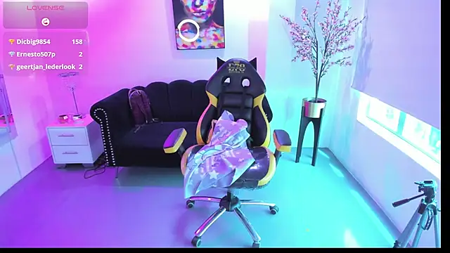 Victoria__doll webcam