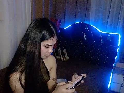AshantTsiBigCock webcam