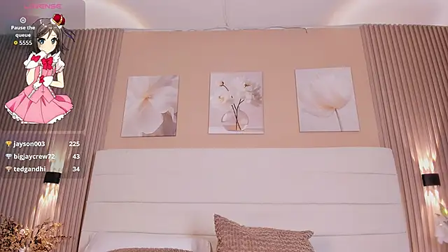 LisaLain webcam