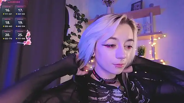 TristaRoht live sex cam