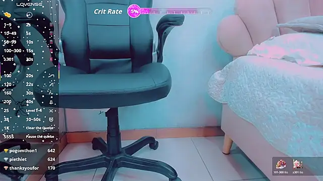EmilyZaennz webcam