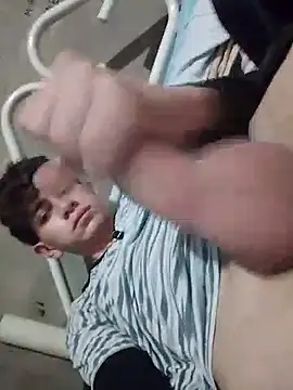 Uridestroy19 webcam