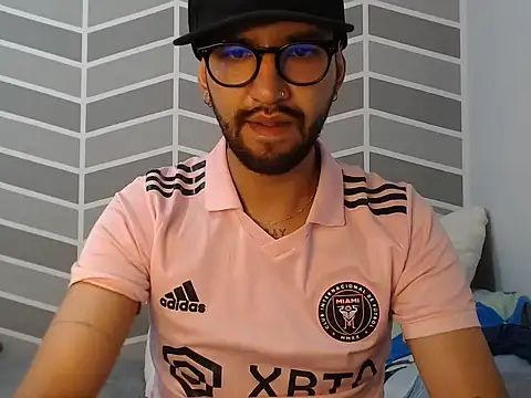thomass1018 webcam