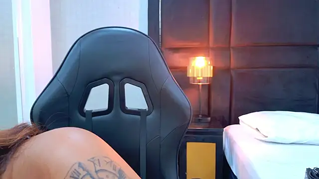 GabyMoreau webcam