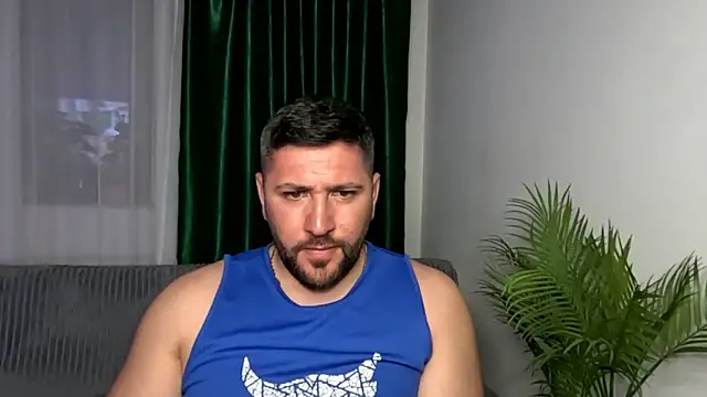 Gold_Alpha_Boy webcam