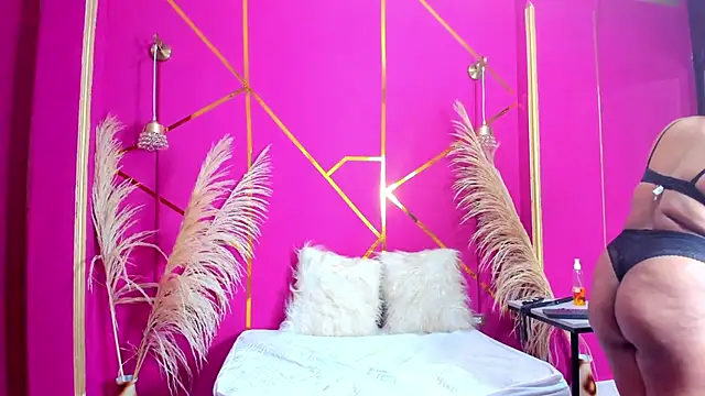 tiana_glow29 webcam