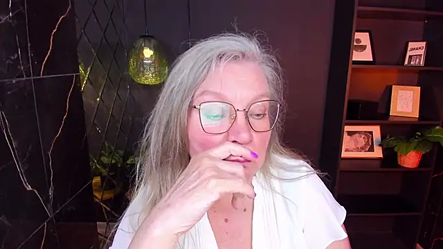 NataliMellow webcam