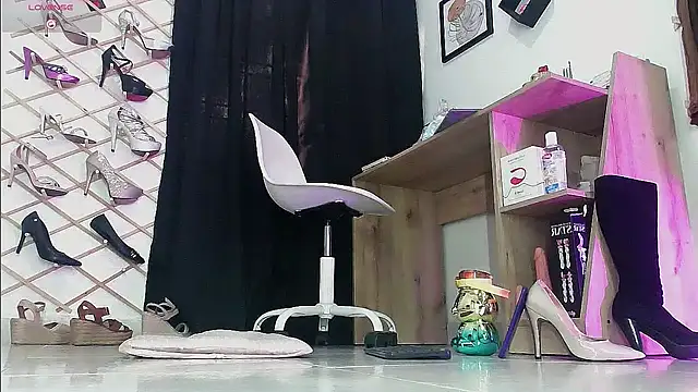 myla_sarah webcam