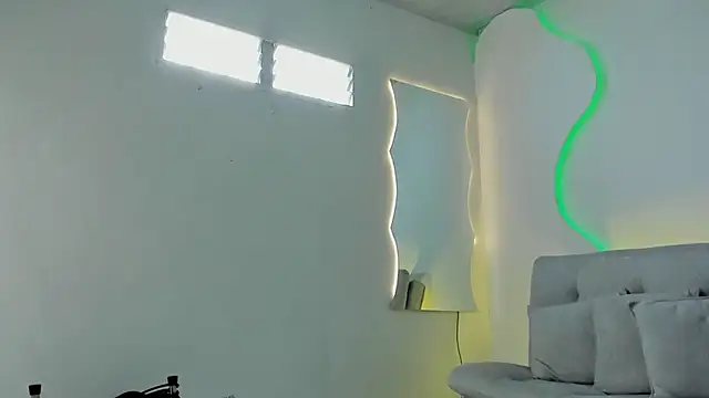 ArohomLester_ webcam