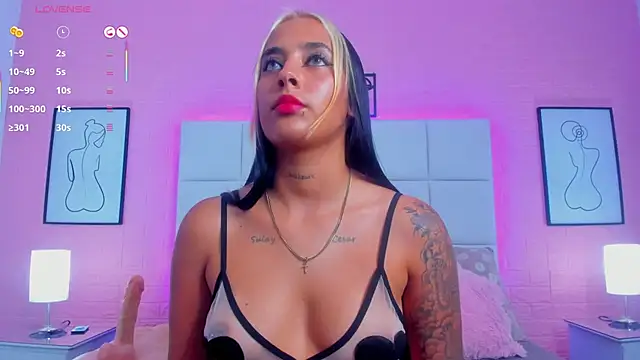 charlotte_kisss