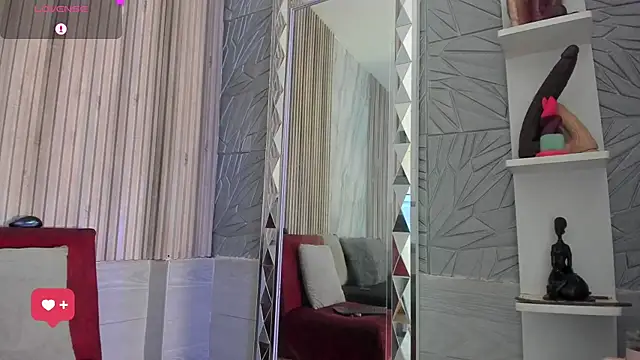 BriannaChelsea webcam