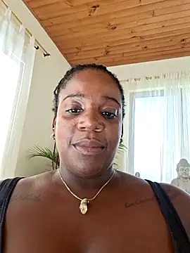 Adrilovechocolate webcam