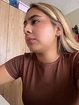 Miabonnett_ webcam