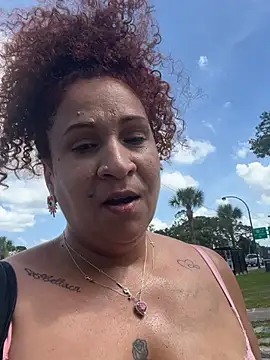 ladycreamypr2 webcam