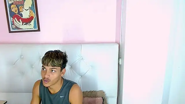 Angel_foxc13 webcam