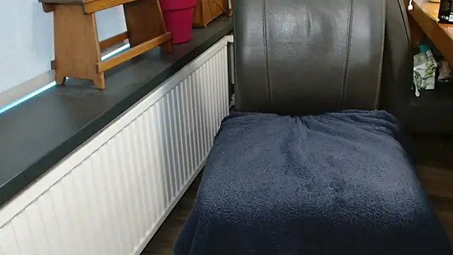 Bi-curiouscouple webcam