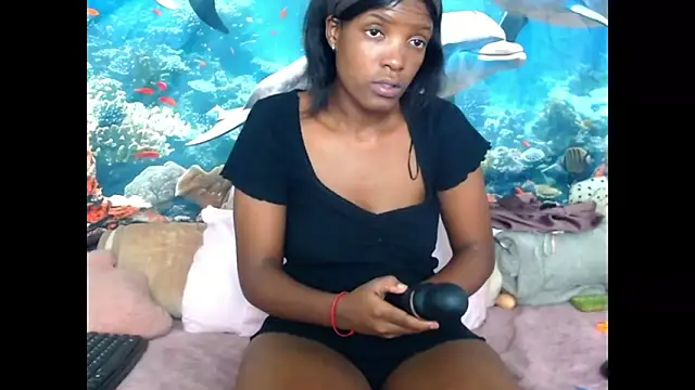 AfricanBarbiee69 webcam