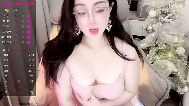 Monica-666888- webcam