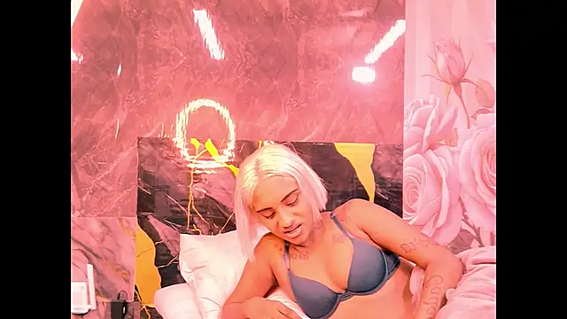 indian_barbie webcam