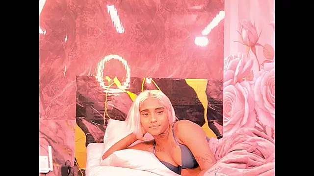 indian_barbie webcam