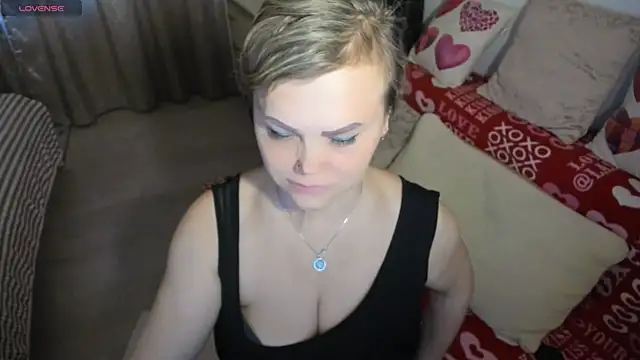 MildMature webcam