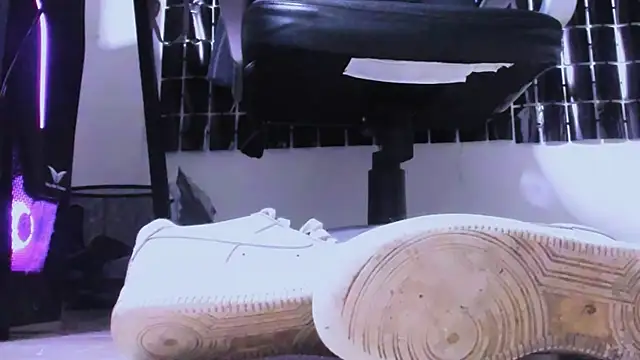 MissAlmaFenix webcam