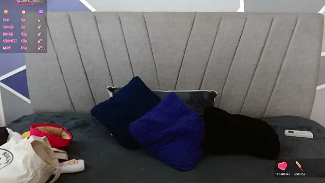 AliceSmity__ webcam