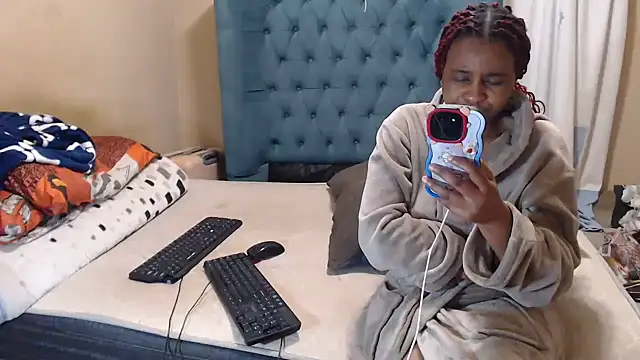 EbonyEssence webcam