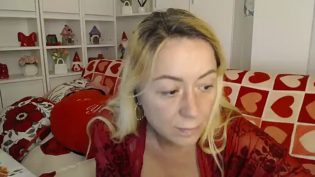 _karolynesyera_ webcam