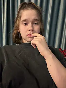 HornyGirlH