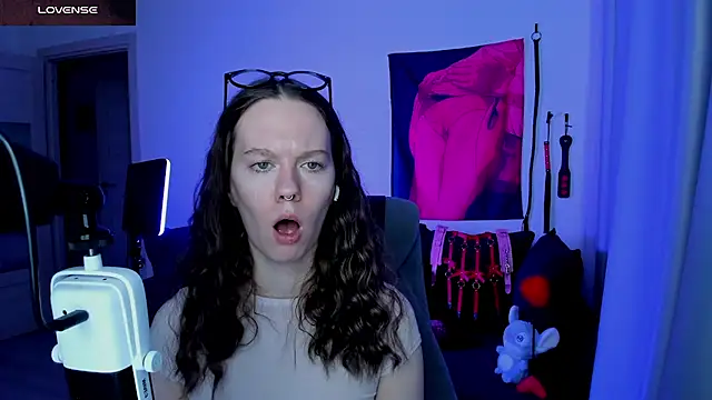 Vulgar_Tamer webcam