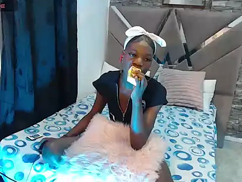 black_tsx webcam