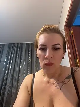 Hot-Milf4U webcam