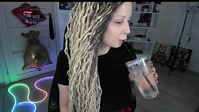 HoneySallyMoore webcam