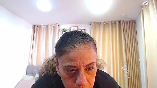 sasi_luna webcam