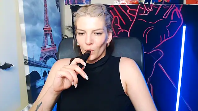 VanessaRey_ webcam