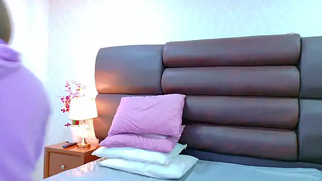 HollyOlson webcam