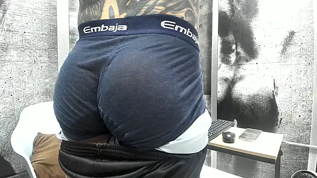 Gury_tattoo webcam