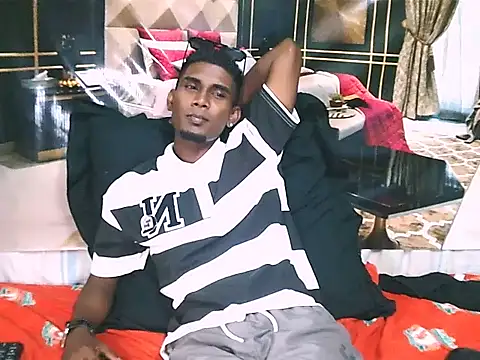IndianThuggin webcam